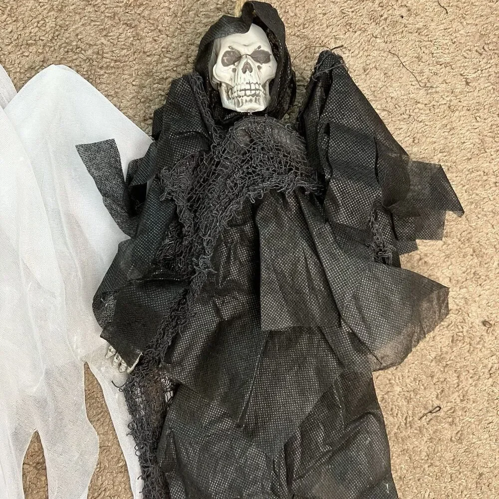 Lot Of 3 Hanging Halloween Decorations 1 Spooky Ghost And 2 Scary Skeletons